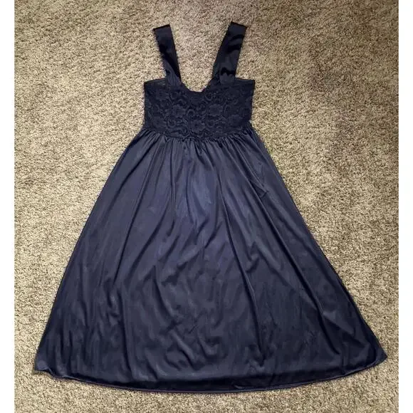 1970's Black Lacy Nightgown Keyhole Neck Full Sweep size L-XL - Picture 8 of 10